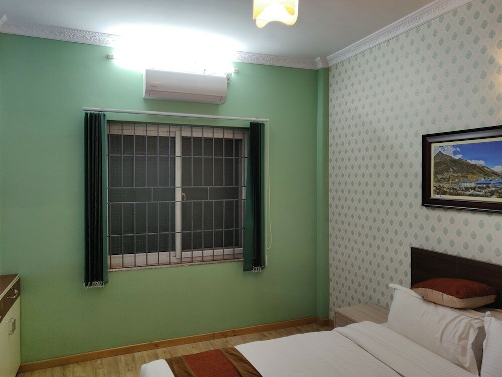 Фото Himalayan Hotel and Service Apartments