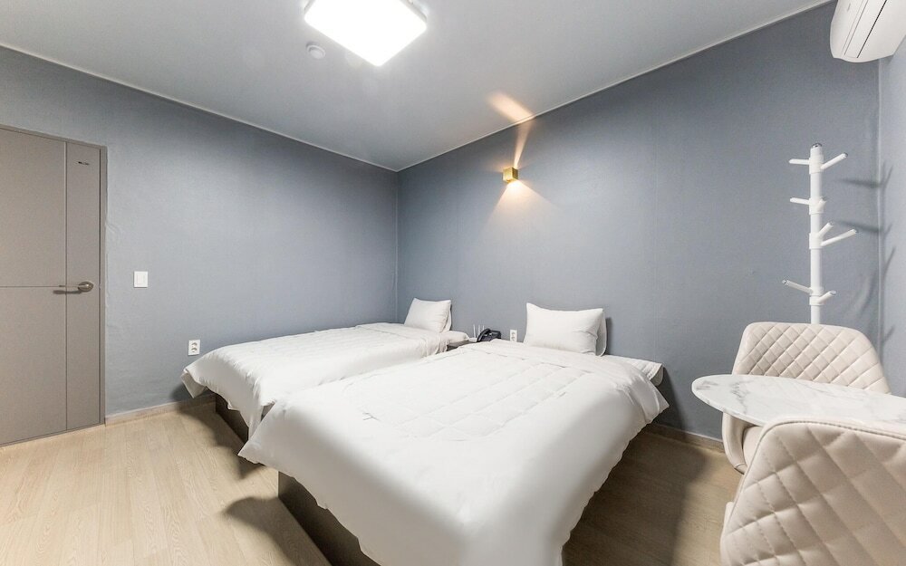 Фото Yeosu Rivera Hotel