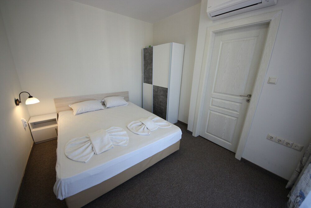 Фото Menada Apartments in Tarsis Nova Complex