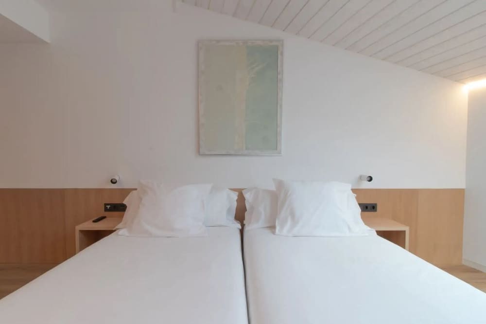 Фото Hotel Cortabitarte