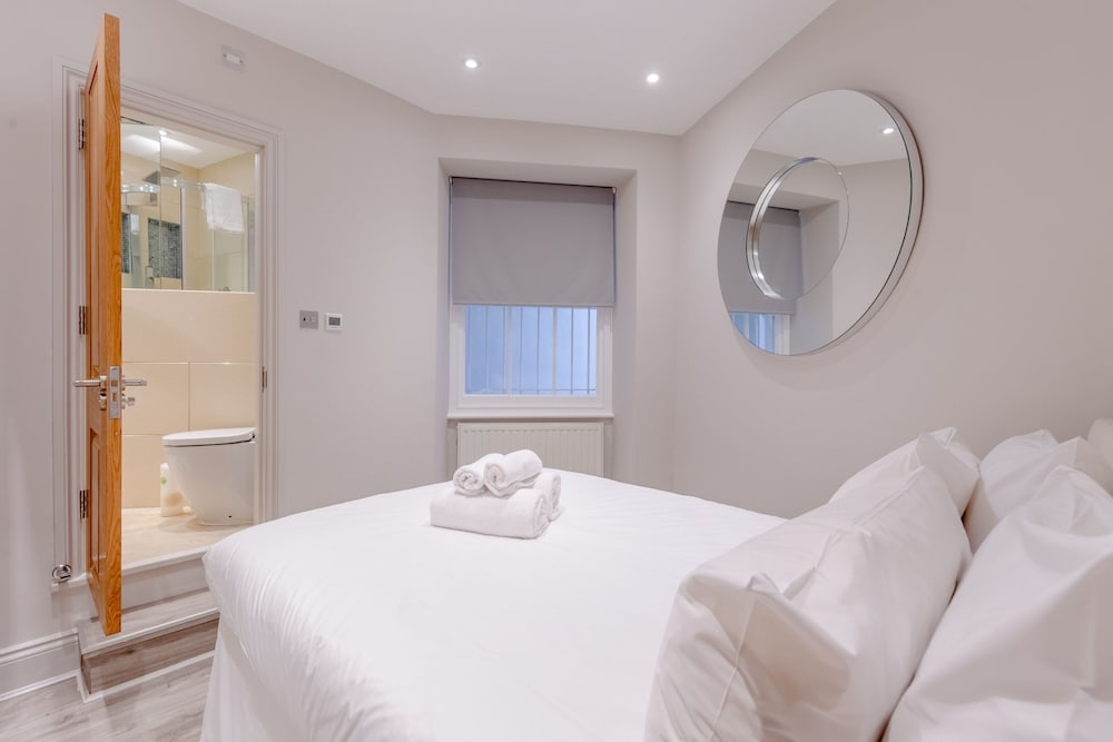 Фото Central 2 Bedroom Flat Near Hyde Park