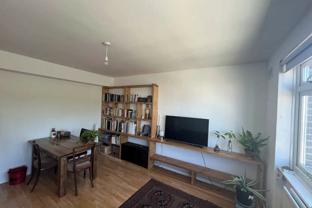 Фото Charming & Peaceful 1bd Flat - Clapham Junction