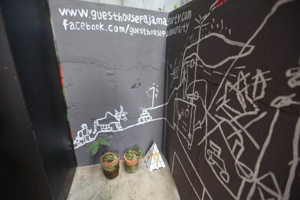 Фото Hongdae Guesthouse Pajamaparty - Hostel