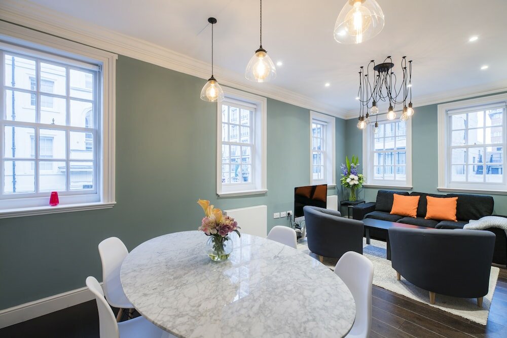 Фото Elegant 2 bed flat close to Kensington Gardens