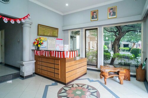 Гостиница RedDoorz near Rumah Sakit Baptis Kediri в Кедири