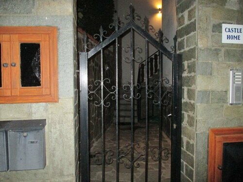 Гостиница Castle Home Apartments в Кавале