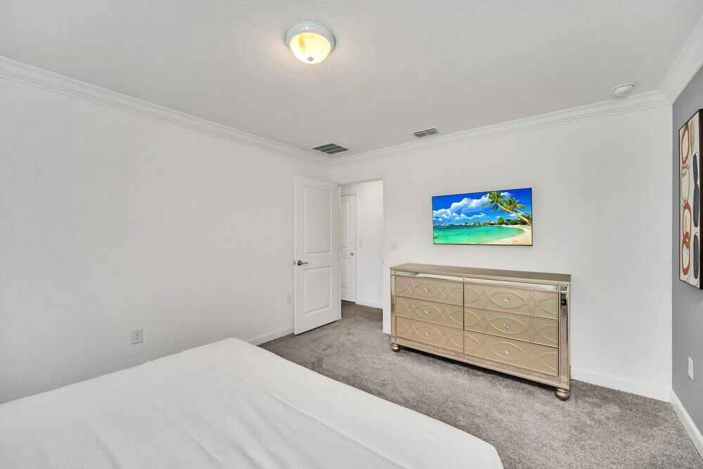 Фото 4200 Paragraph Drive