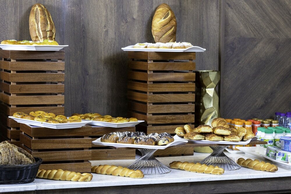 Фото Seven Gardens Hotel