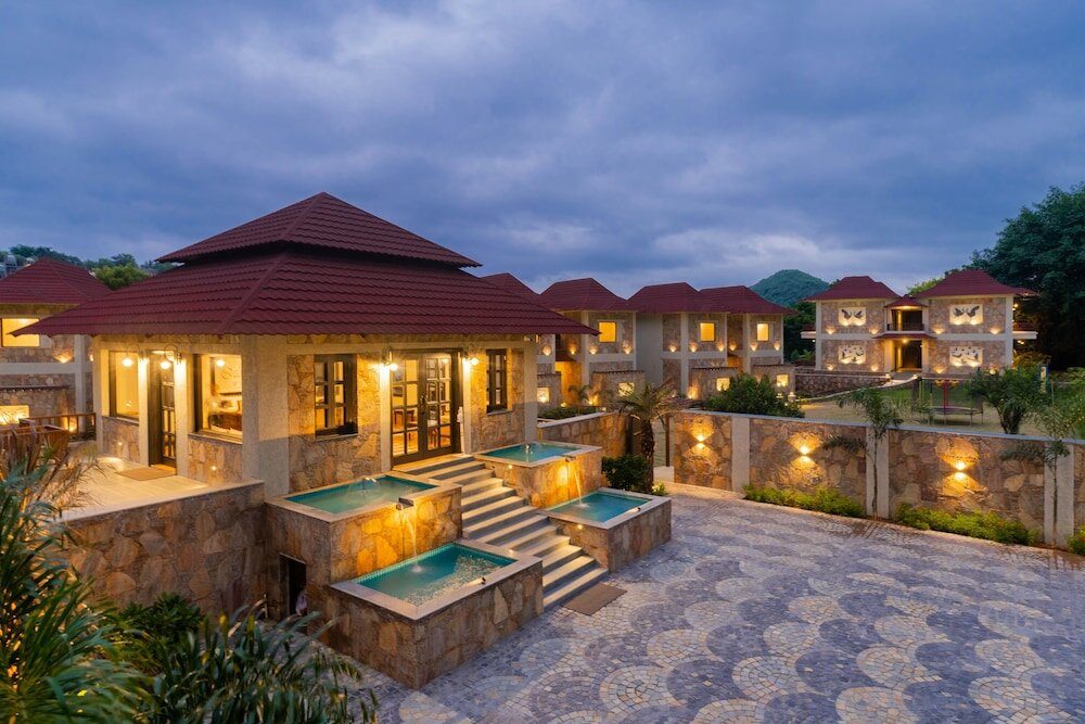 Фото Sarasiruham Resort Private Pool Villa