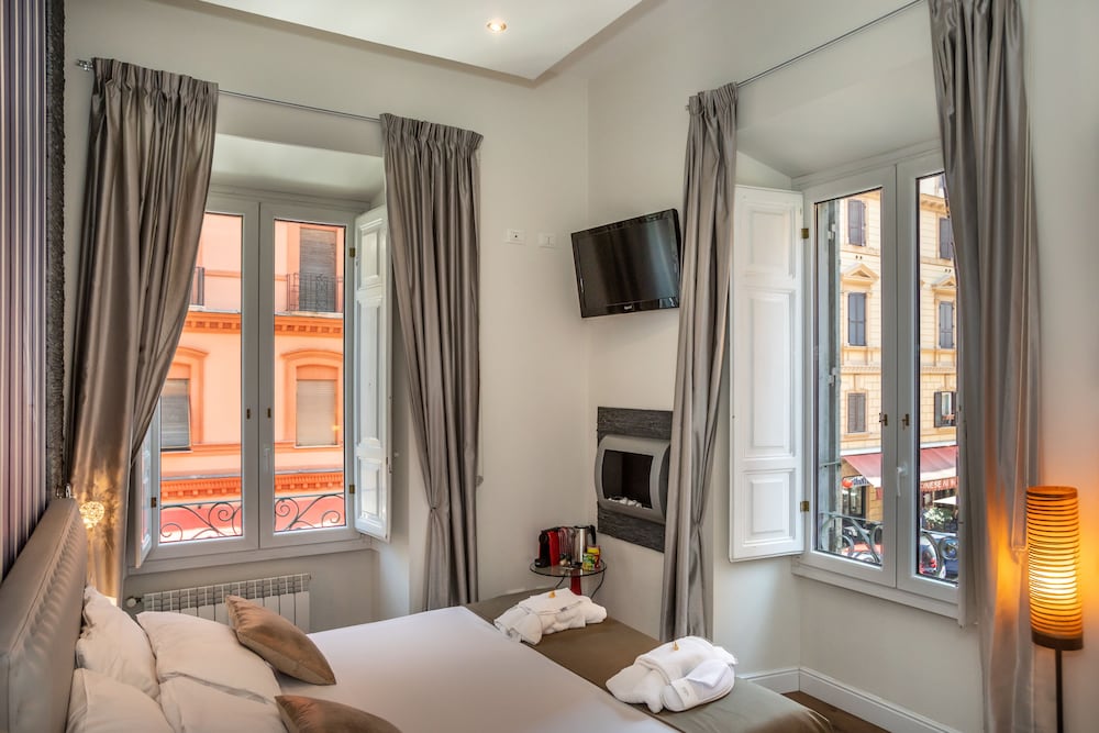 Фото Leonardo Suites - The Luxury Leading Accommodation in Rome