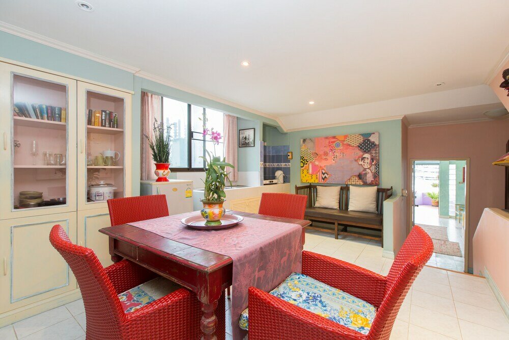 Фото Barefoot Hotel Kalim Beach Front