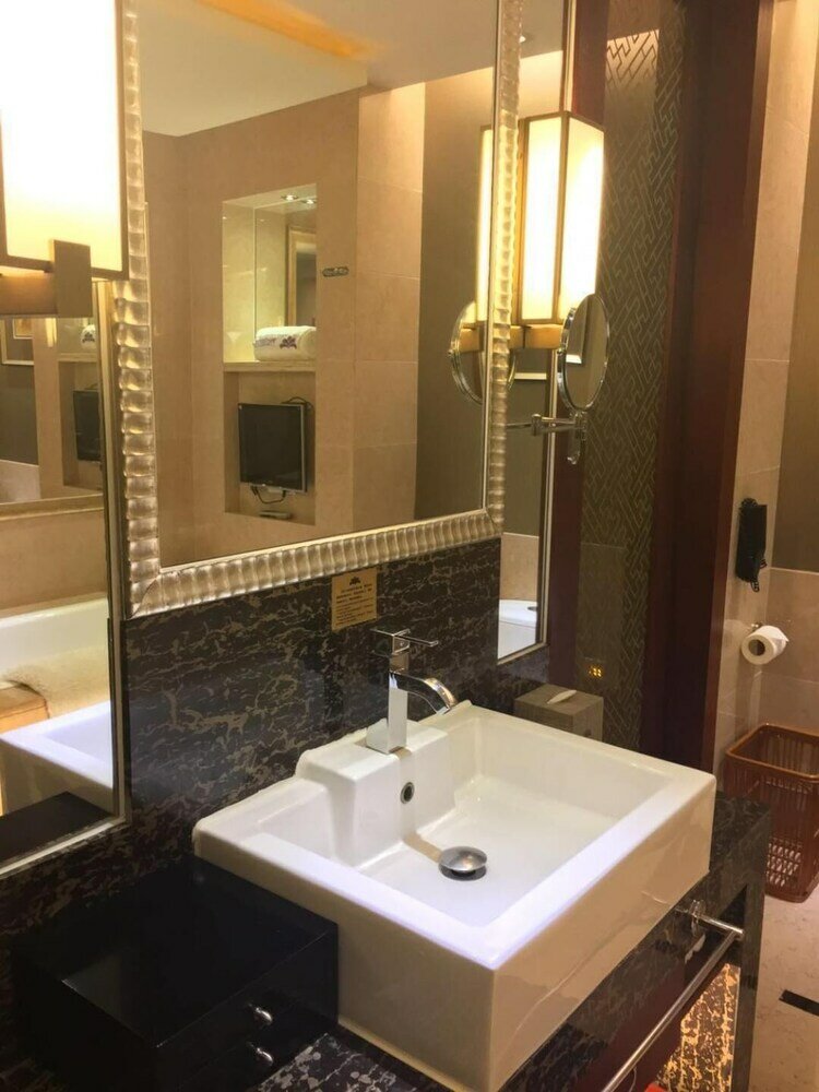 Фото Wellton International Hotel Dongguan