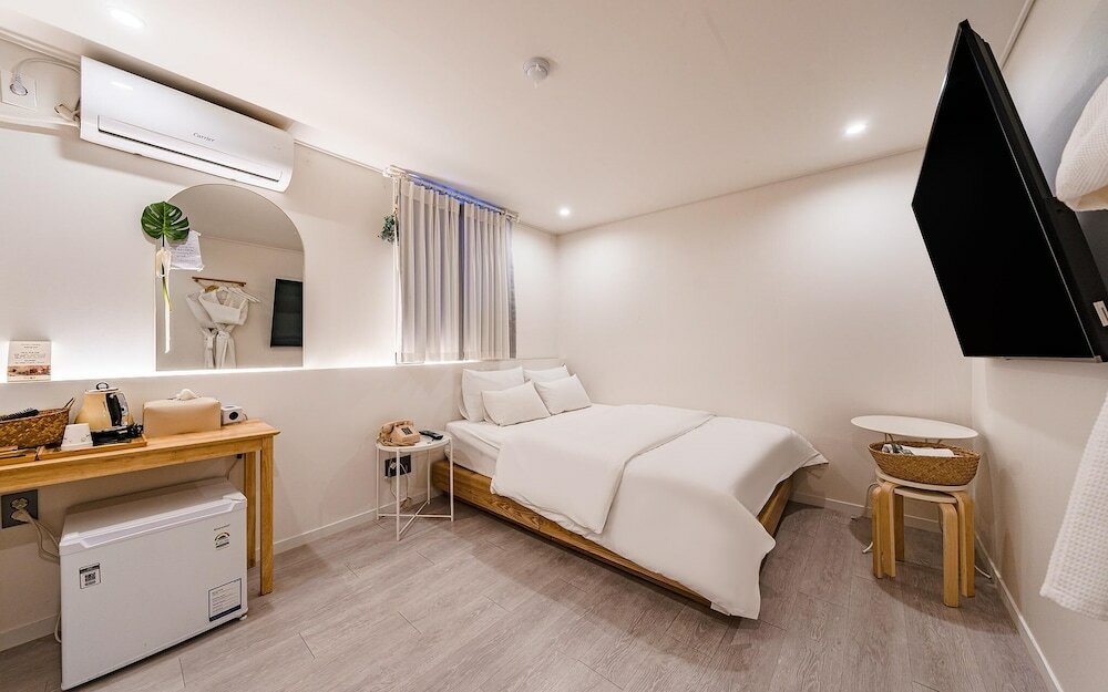 Фото Jongno Hotel Rawa