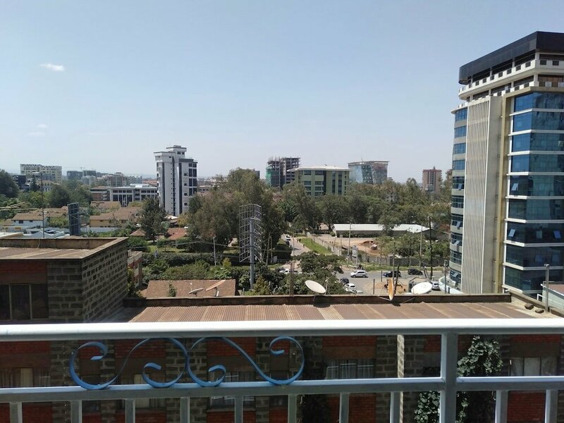 Гостиница S. Lucie Mango Apartment в Найроби