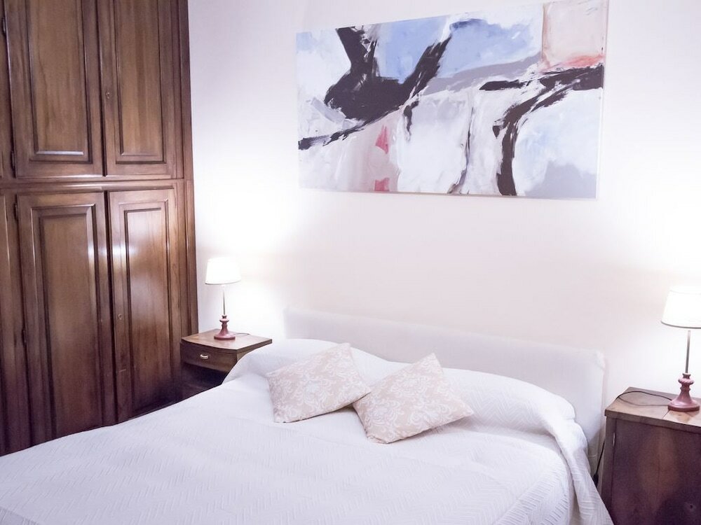 Фото Trevi Fountain Home