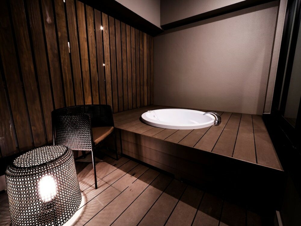 Фото Randor Hotel Namba Osaka Suites