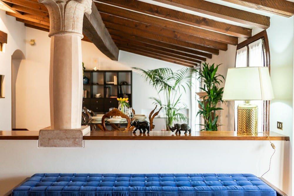 Фото Prestigious Residence Brà with a turret overlooking Verona