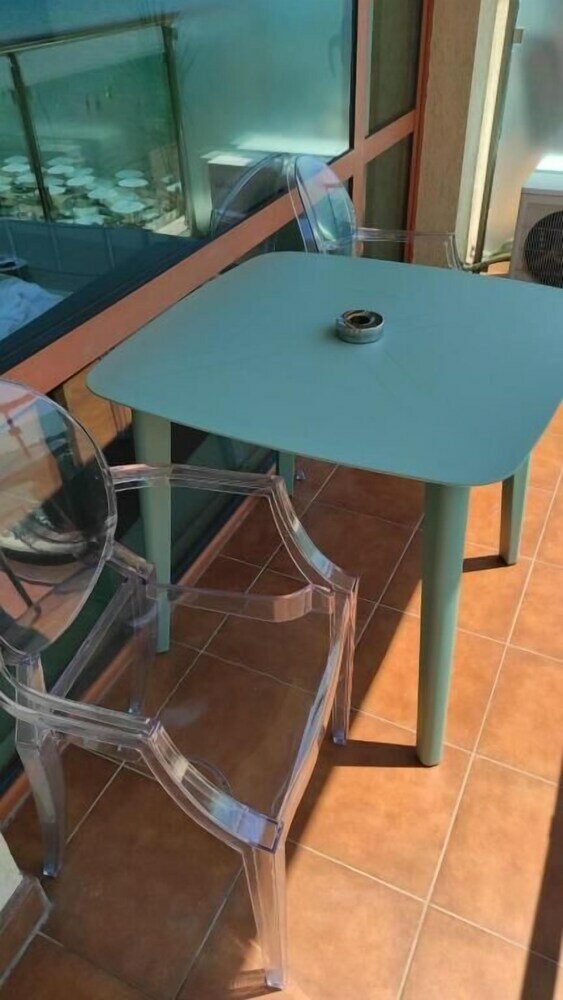 Фото Marty's Beachfront Apartments