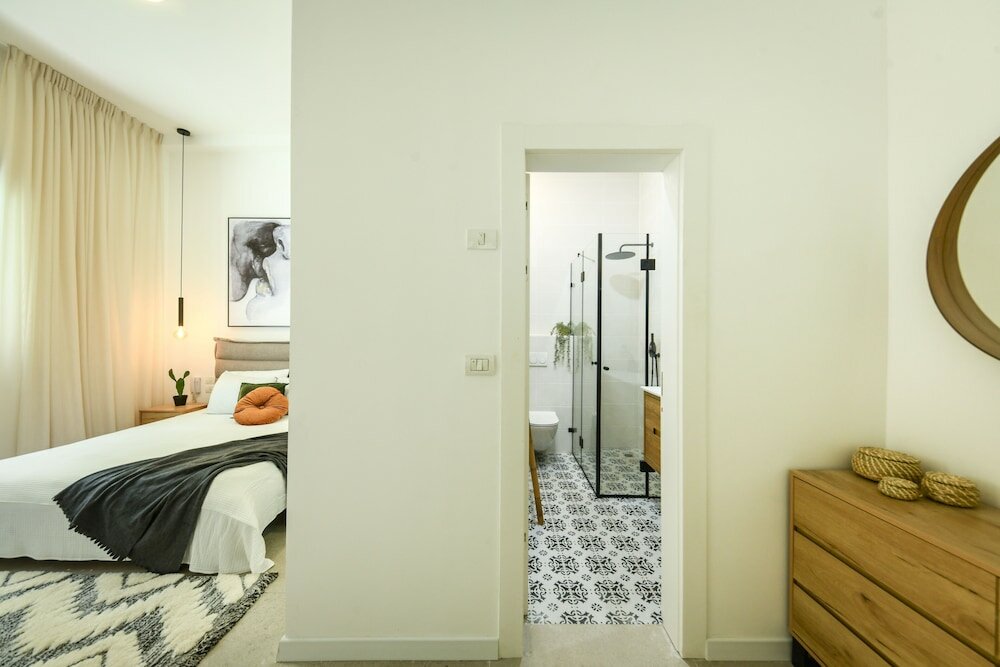 Фото Spacious 3br Apt w Garden Ramat Hasharon