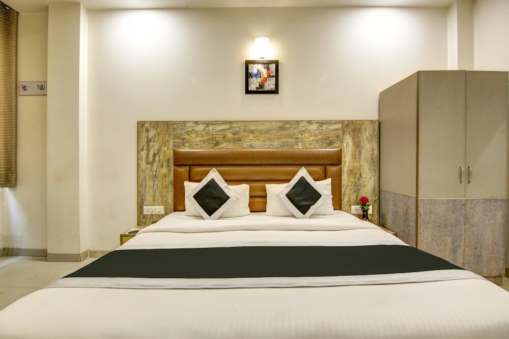 Фото Gracious by Vishesh Hotels & Home Stay