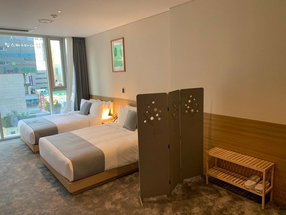 Фото Kt&g Sangsang Madang Busan Stay - Hostel