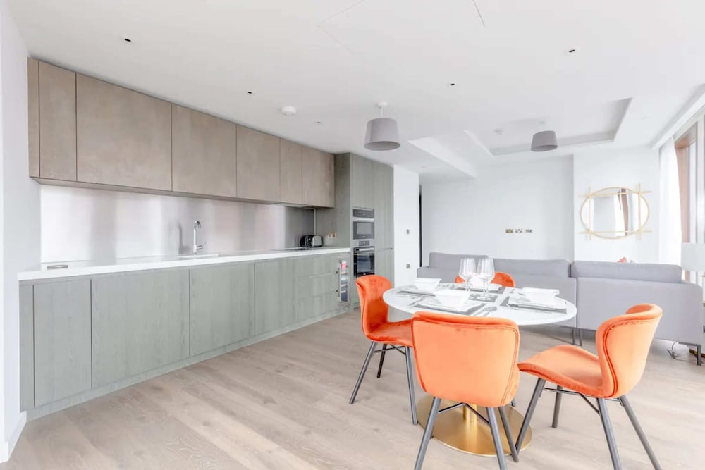 Фото Luxurious 2bd Flat by the River Near Vauxhall