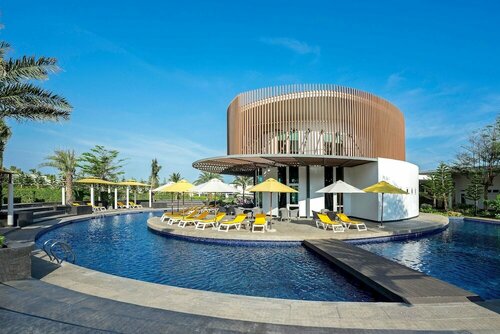 Oceanami Villas & Beach Club - Managed by Oceanami Group