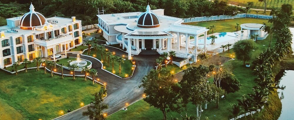 Фото Grand Lord Hotel& Residence