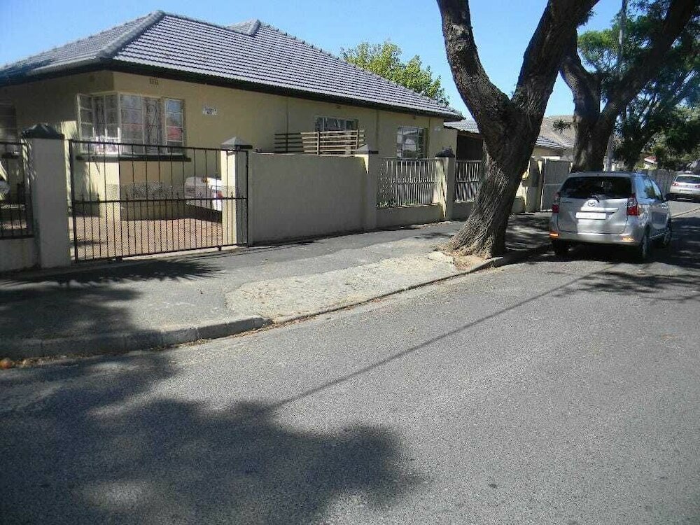 Фото M2t Guest House