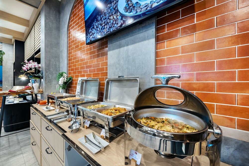 Фото Plaai Plus Hotel Rayong