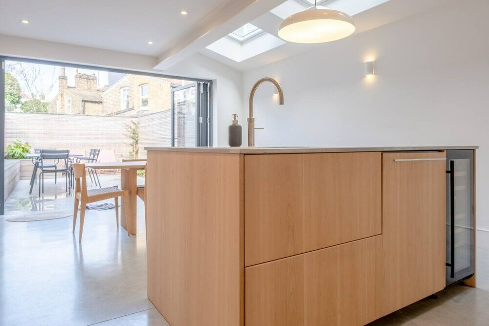 Фото Beautiful Minimalistic 2bd House - Victoria Park