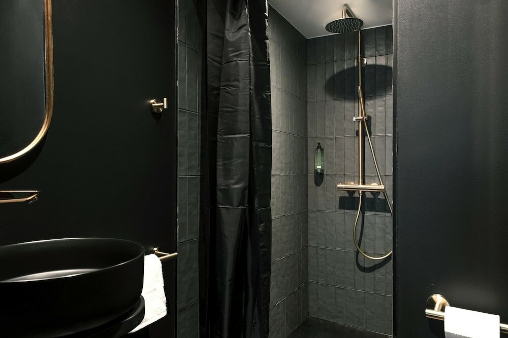 Фото Secret Walls