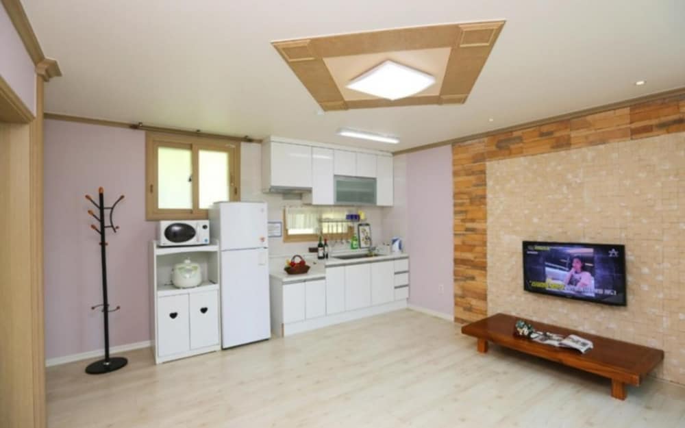 Фото Jeongseon Starjari Pension