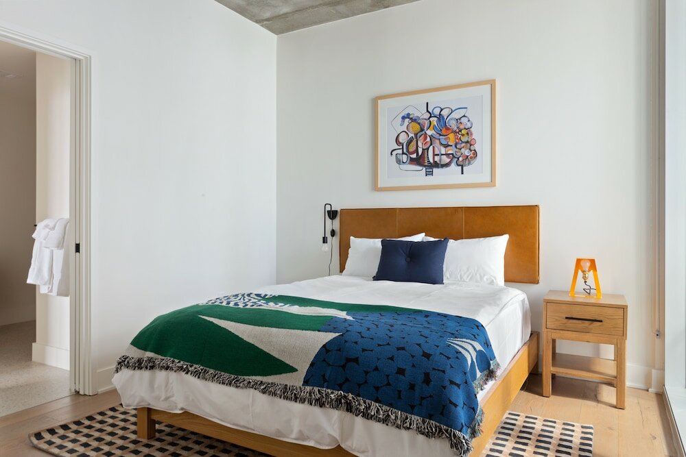 Фото City Limits by AvantStay