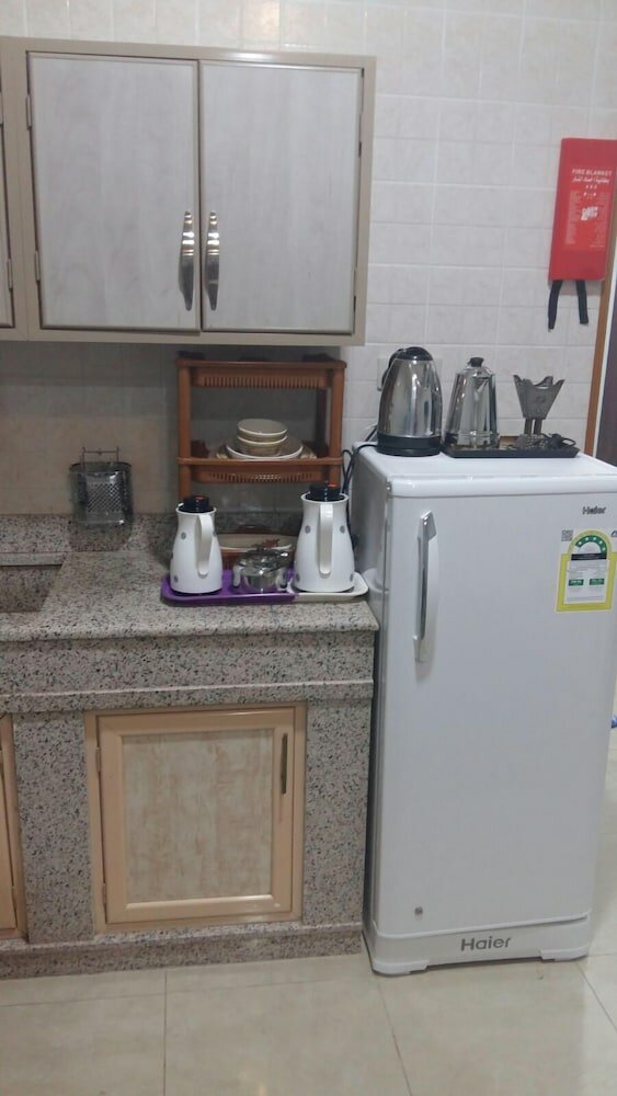 Фото Al Eairy Furnished Apartments Al Ahsa 5