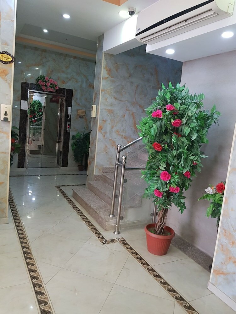 Фото Qanadil Al Raha Hotel Apartments