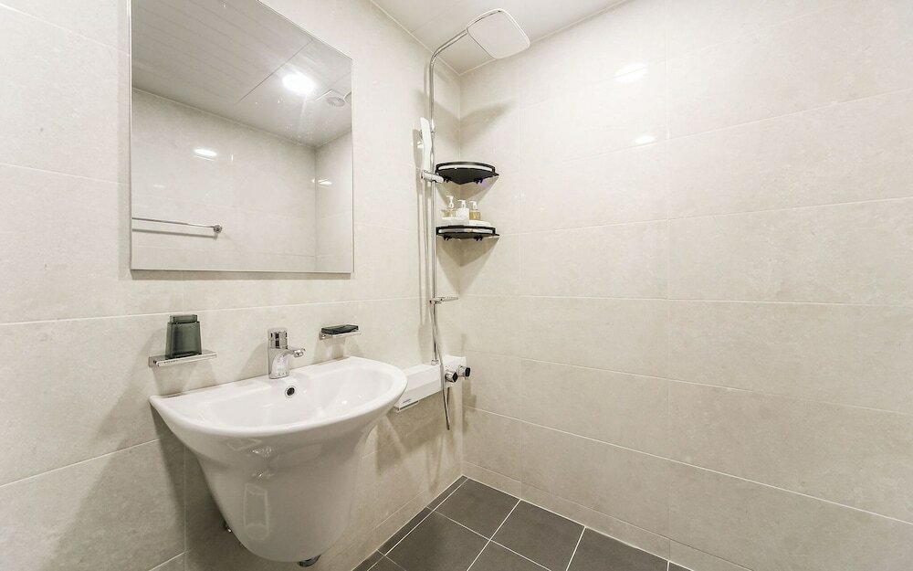 Фото Busan Myeongji Bm Hotel