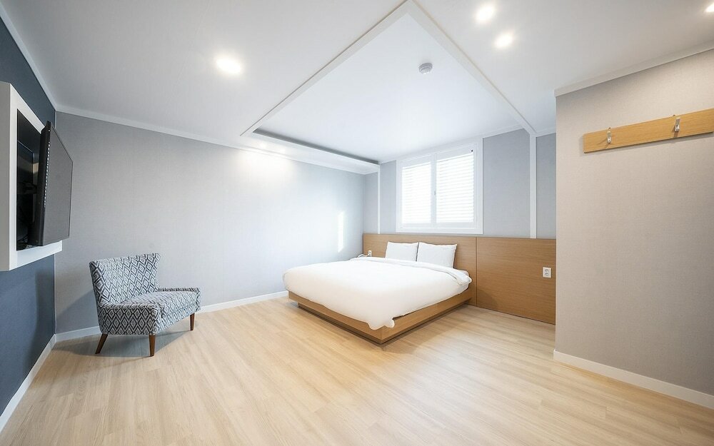 Фото Pohang E&a Hotel