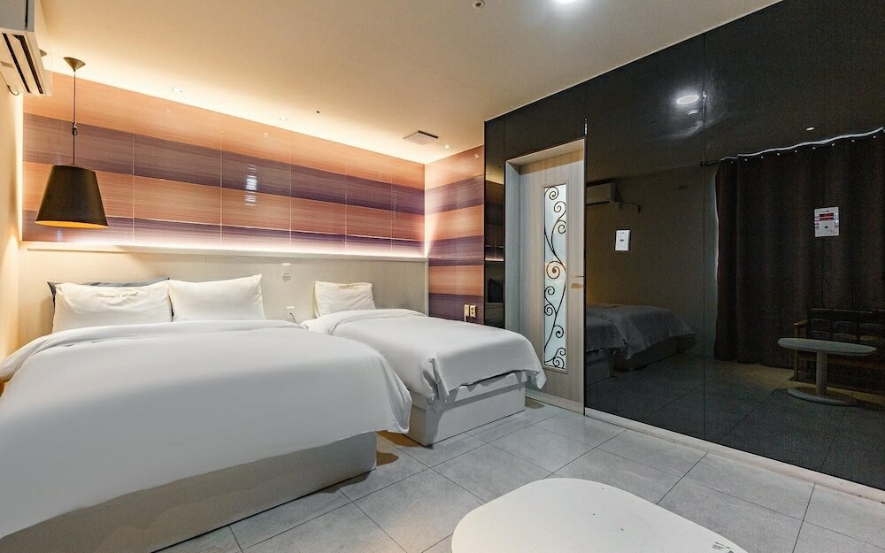 Фото Tiamo Hotel Yeosu