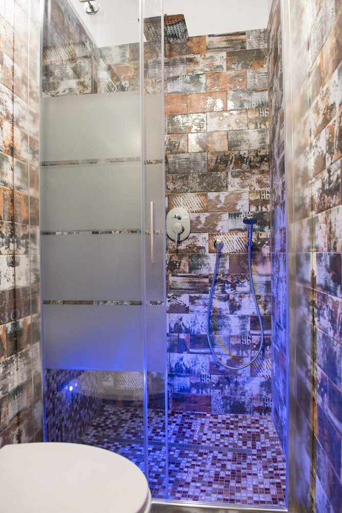 Фото Navona Rooms with Hot Tub