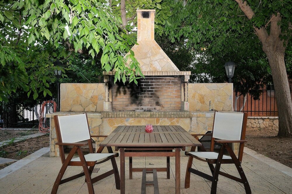 Фото Family Maisonette with Pool near Beach