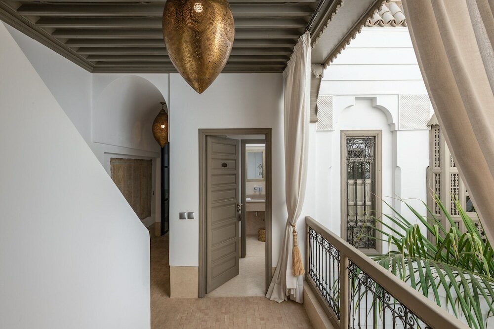 Фото Riad Louhou