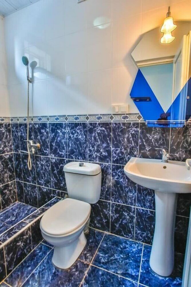 Фото Book Hotel • წიგნების სასტუმრო