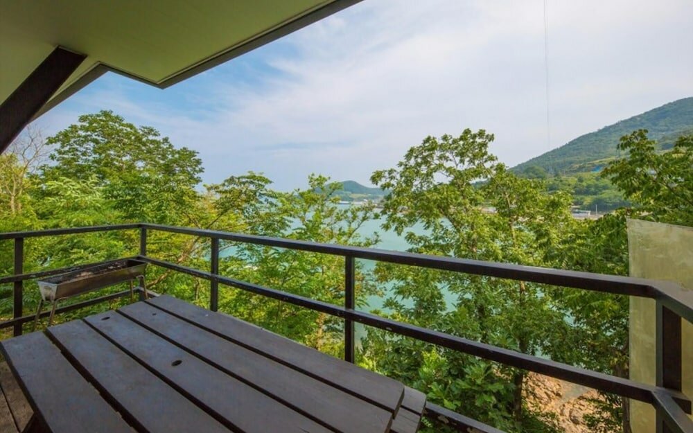 Фото Yeosu Yewon Healing Pension