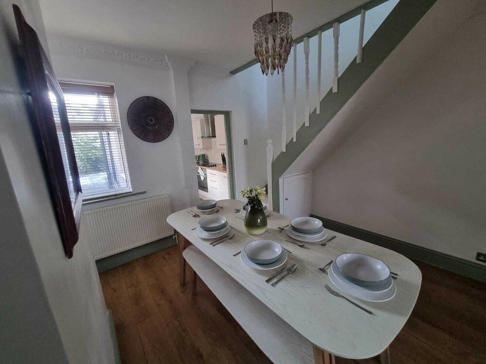 Фото Stylishly Designed House Dartford