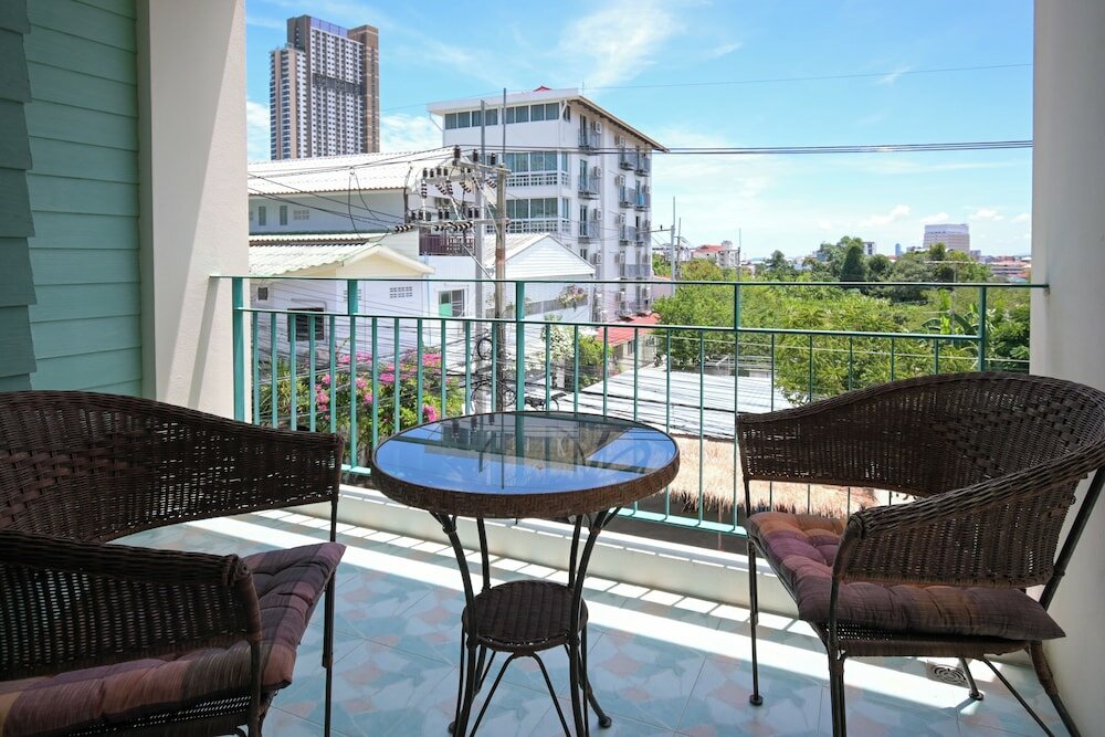 Фото Shamrock Hotel Pattaya