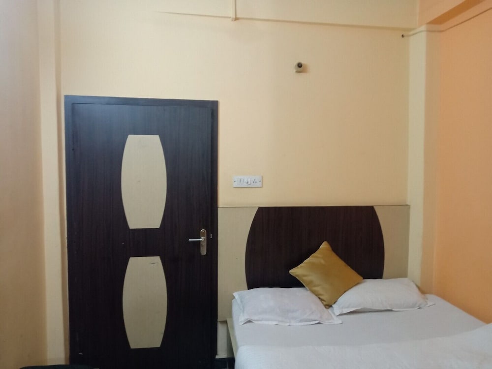 Фото Hotel Somraj Regency