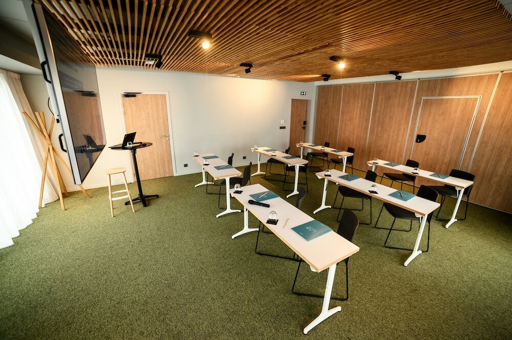 Фото Hôtel Campanile Montpellier Centre St Roch