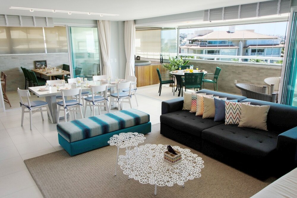 Фото Penthouse Apartment with Hot Tub near Beach