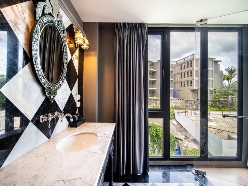 Фото Sky Lantern Hotel